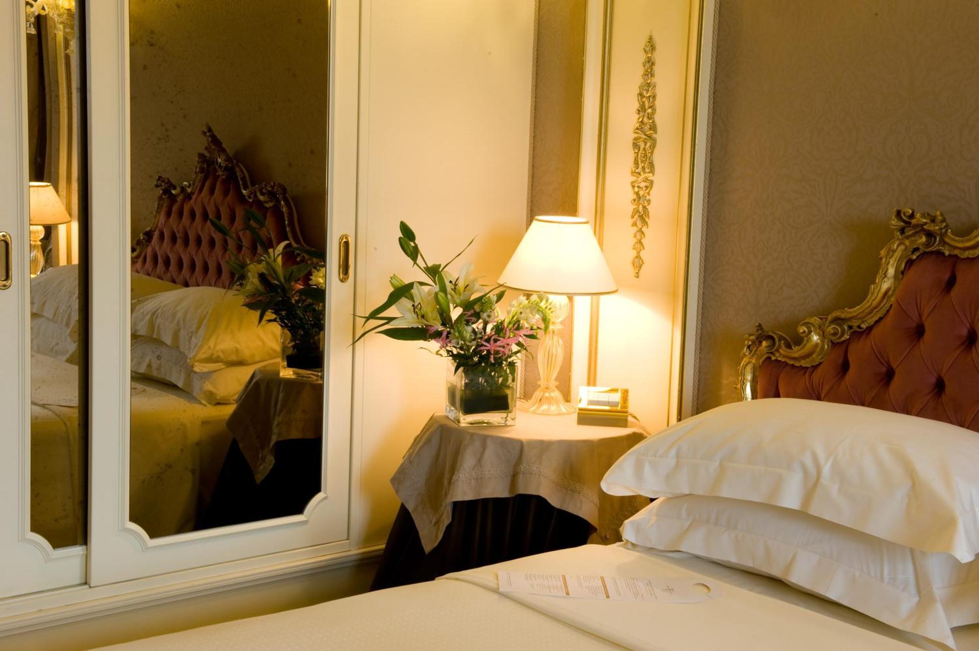 Deluxe Double Room,1592047297:JPEG