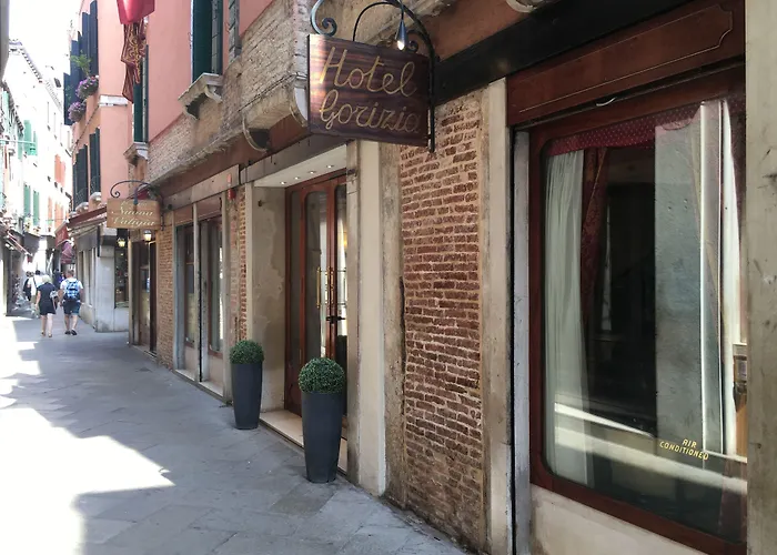 Gorizia A La ValigiaAlbergo